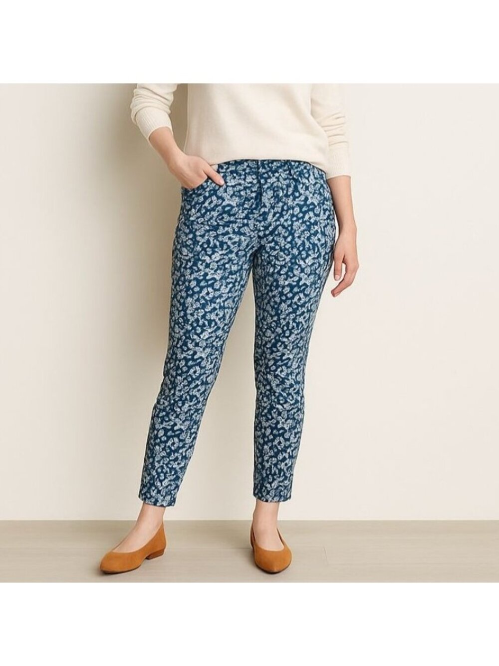 NEW Chicos Platinum Womens Arctic Animal Jeggings Stretch Denim Jeans Sz 0.5 | 6